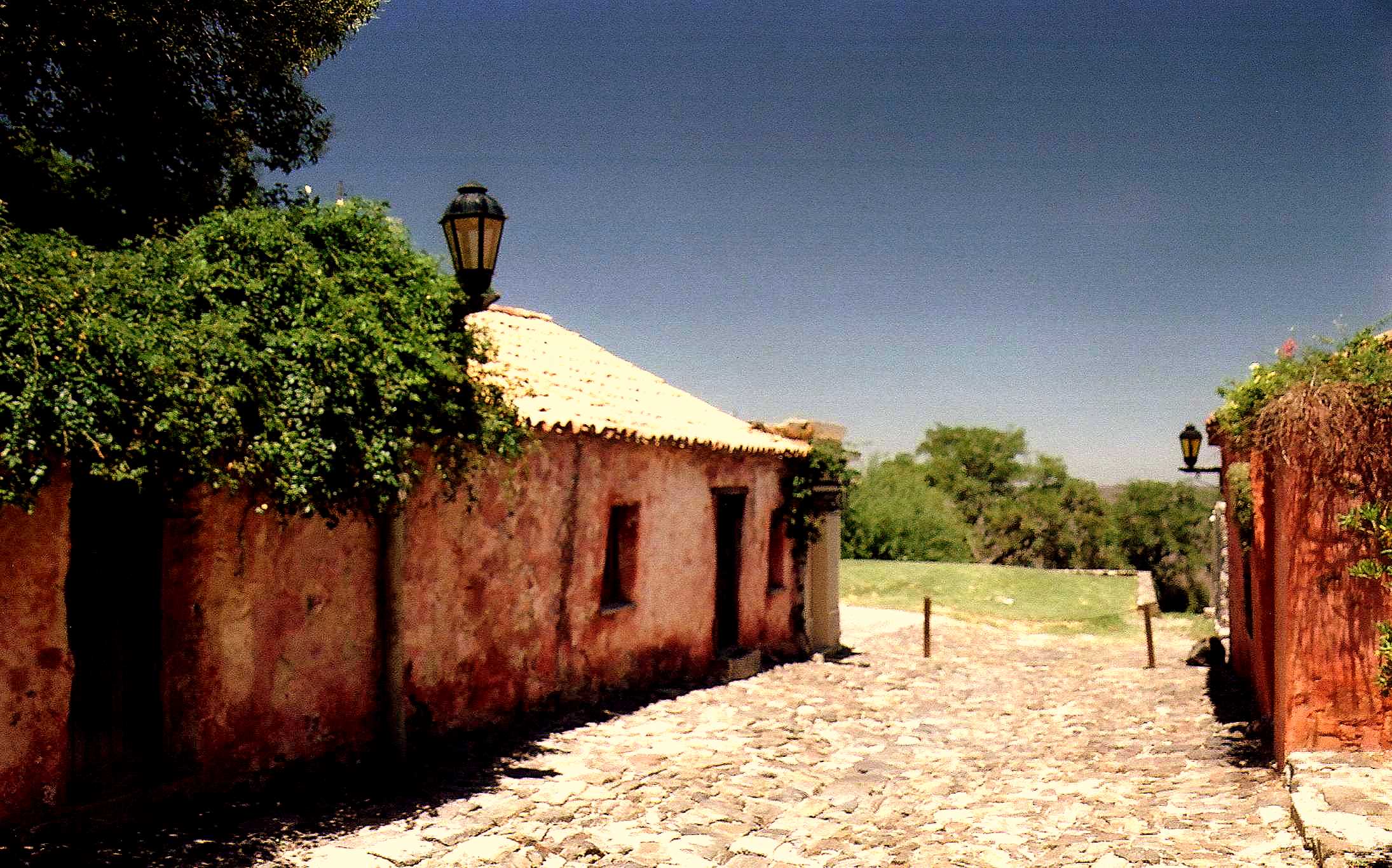 Calle de los Suspiros, Colonia del Sacramento