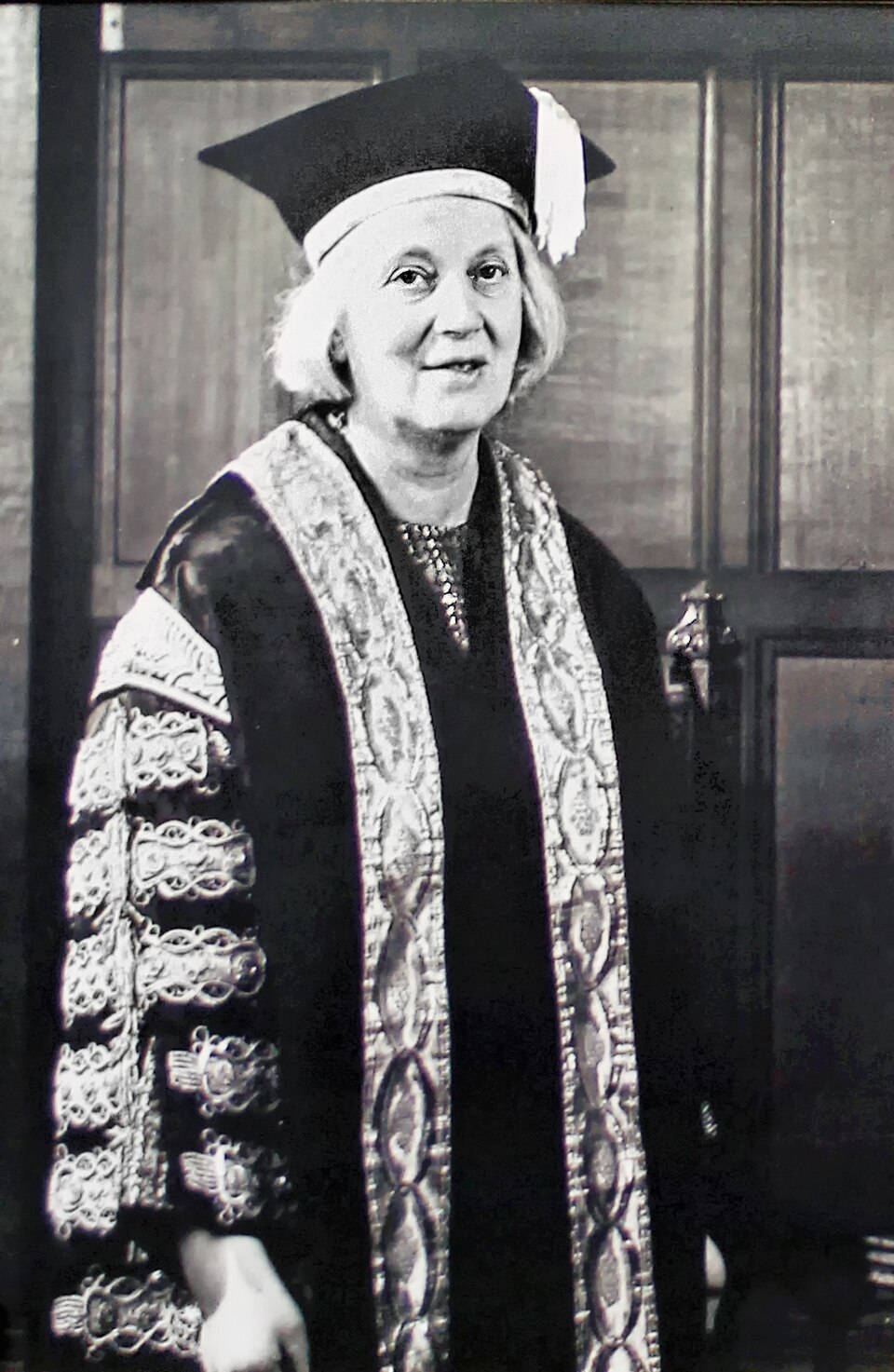 La profesora Dorothy Crowfoot Hodgkin