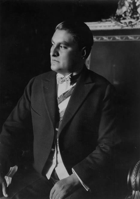 Retrato de Emilio Portes Gil