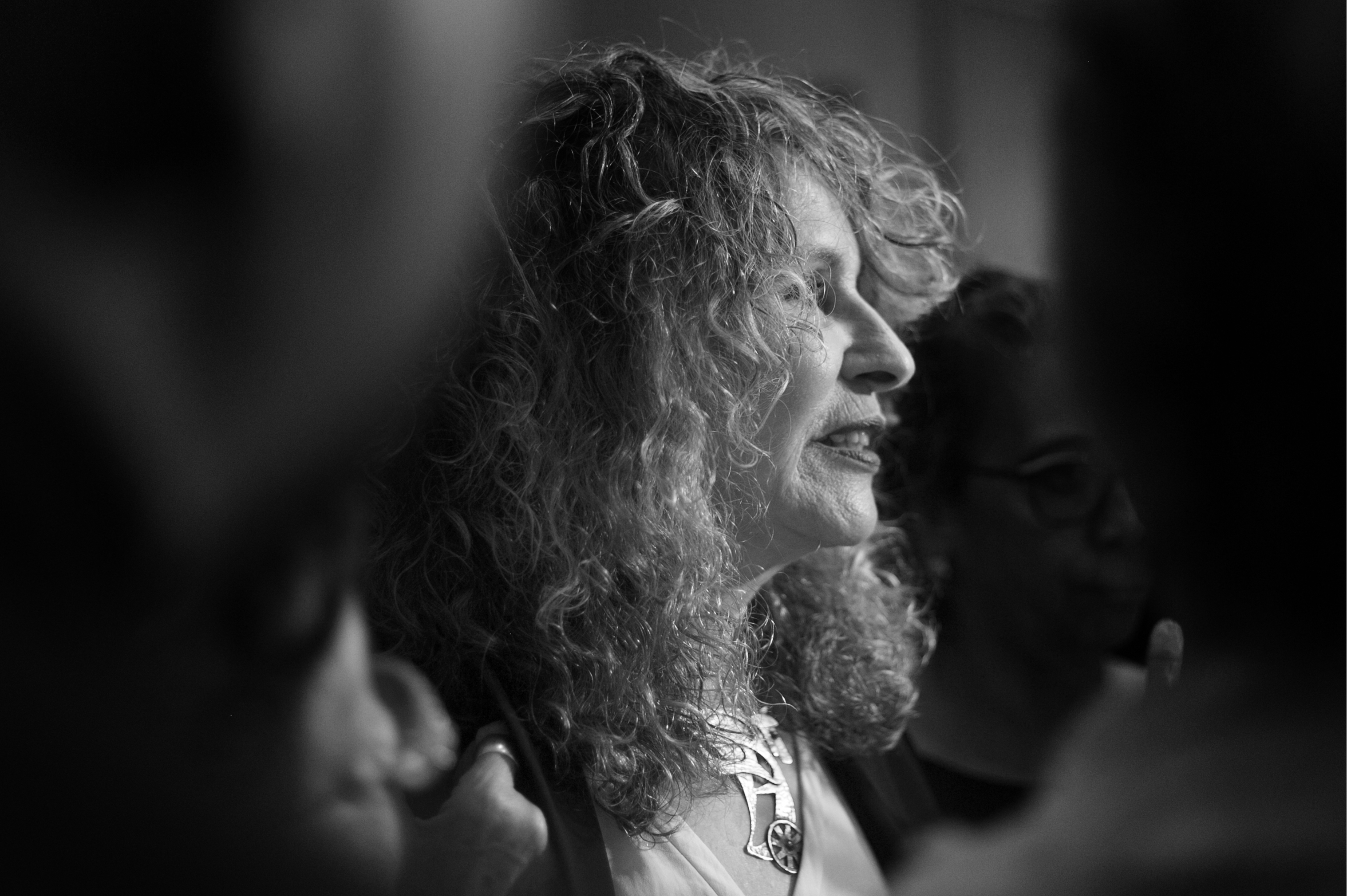 Gioconda Belli announces the release of her novel El intenso calor de la luna