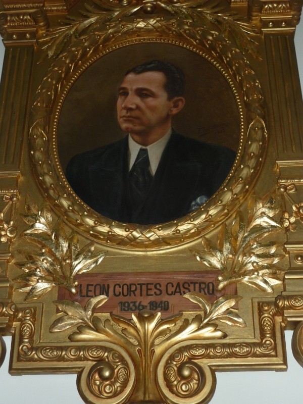 Retrato de León Cortés Castro