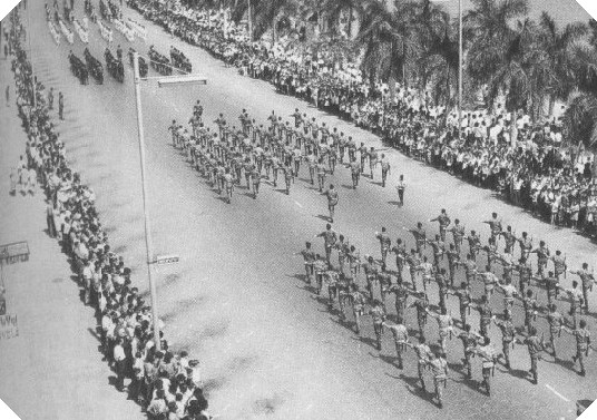 Desfile militar portugués en Luanda