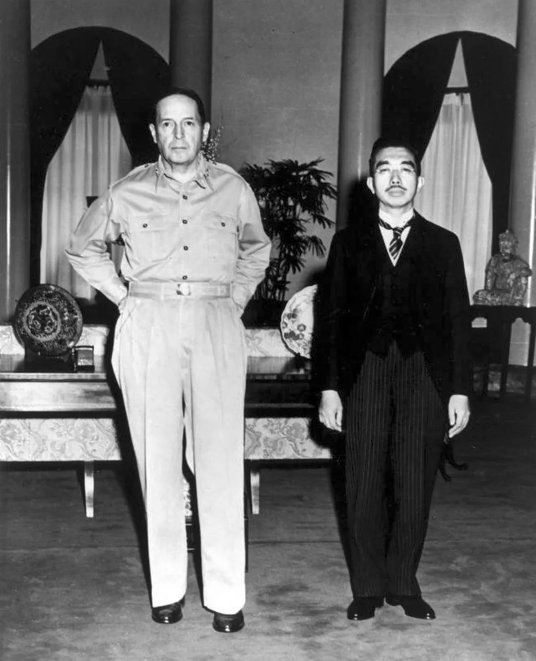 Encuentro entre Hirohito y MacArthur