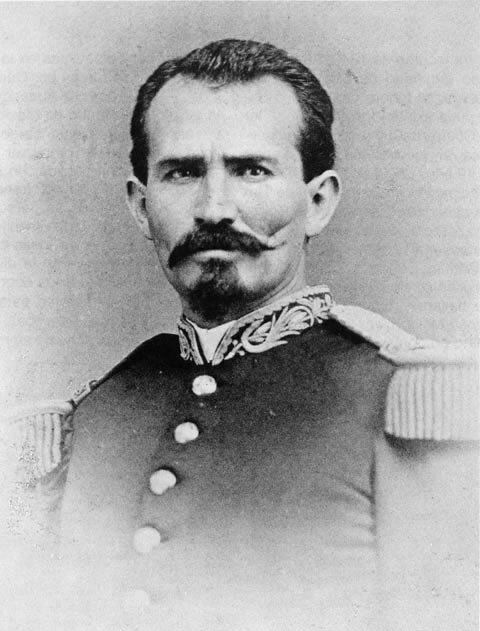 Retrato de Manuel González Flores