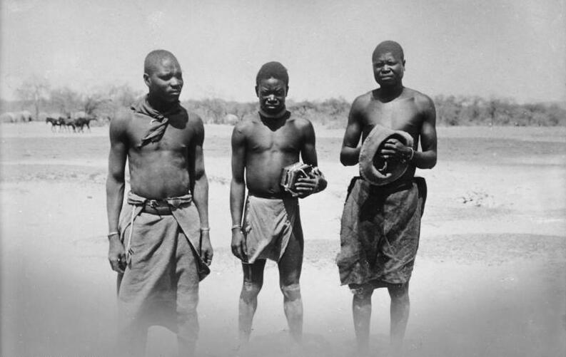 Ovambo-Männer, Deutsch-Südwestafrika