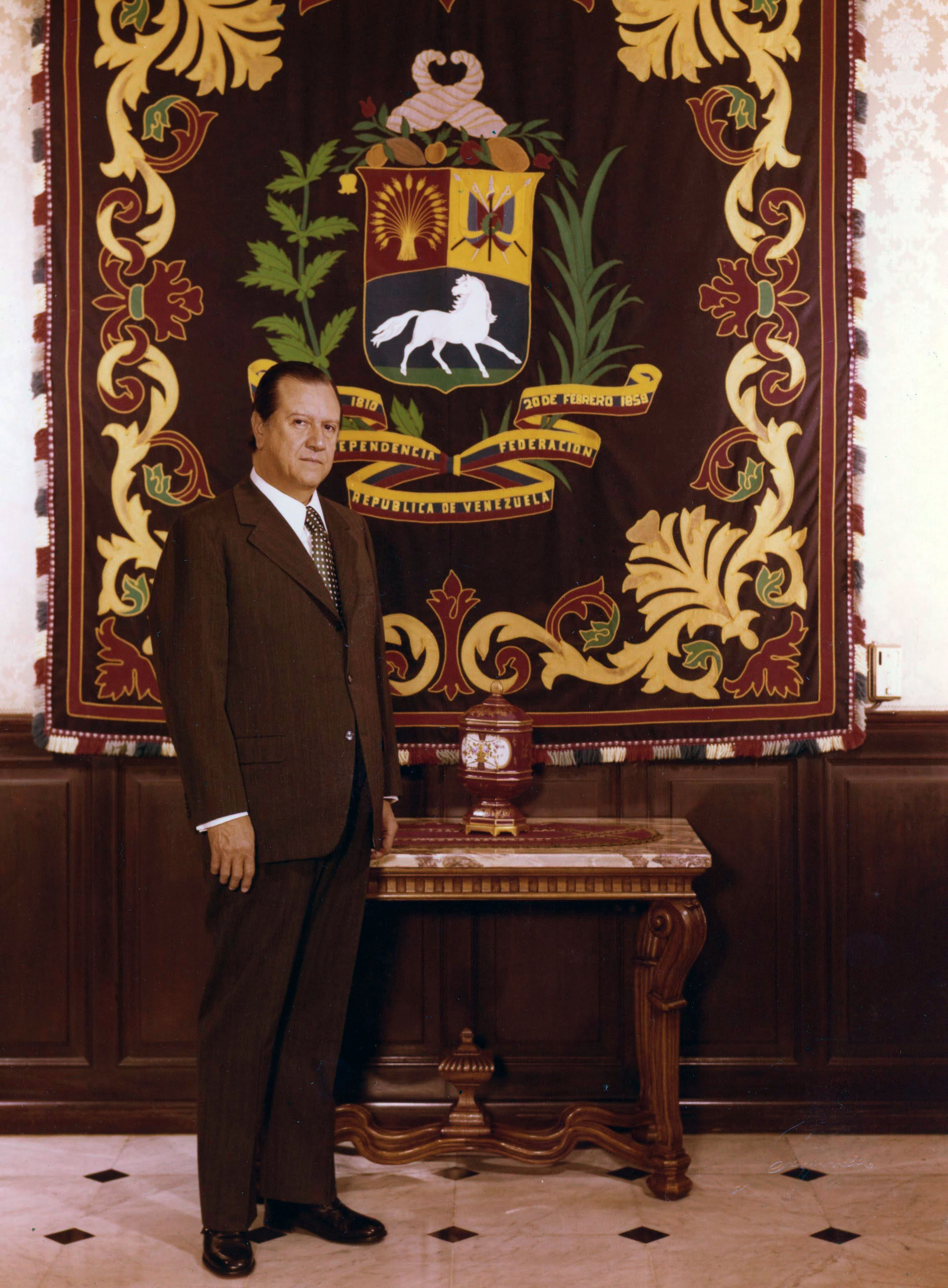 Fotografía del presidente Rafael Caldera en La Casona