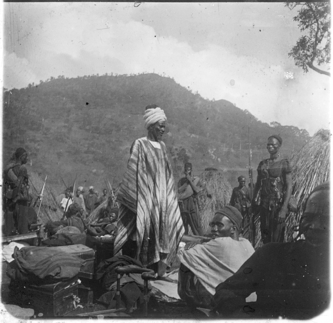 Samori Touré tras su captura