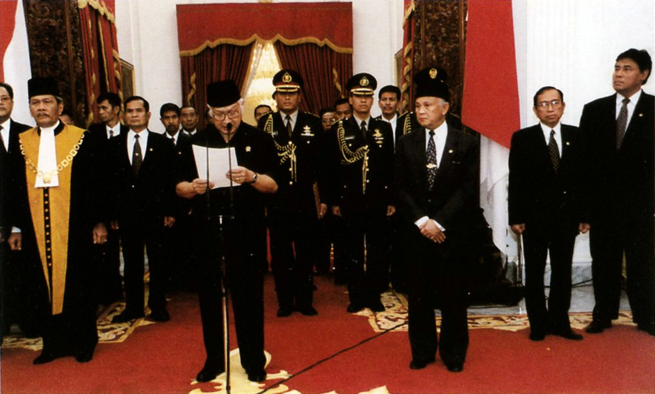 Renuncia de Suharto, 21 de mayo de 1998